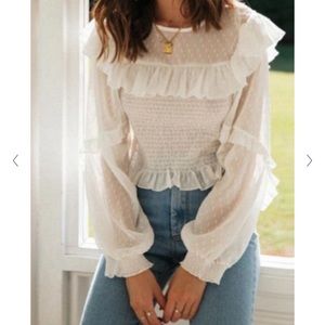 Storia white cropped ruffled long sleeve blouse sz s